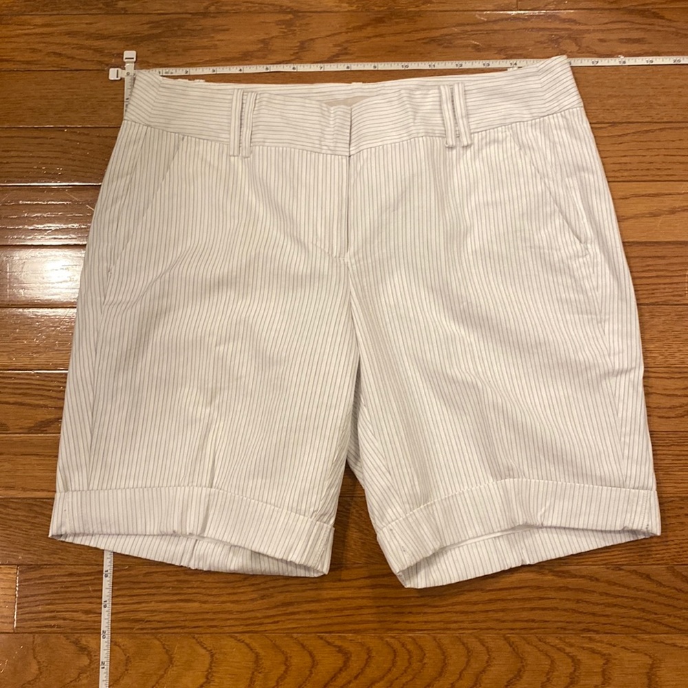 Medium length dress shorts with thin pinstripes